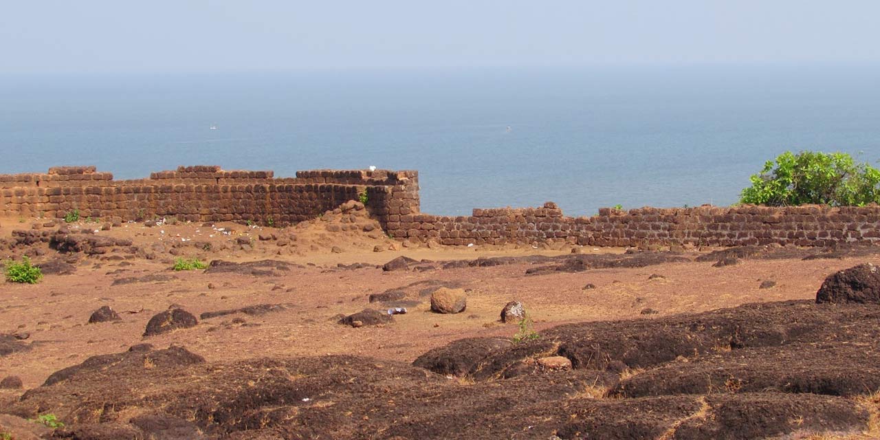 chapora-fort-img